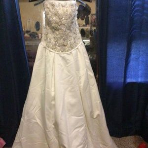 Statin Wedding Gown and Matching Shawl